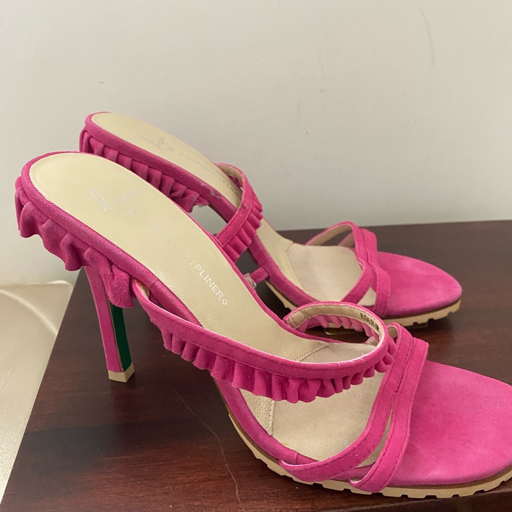 Donald J Pliner strappy slide. Sz 9 worn once